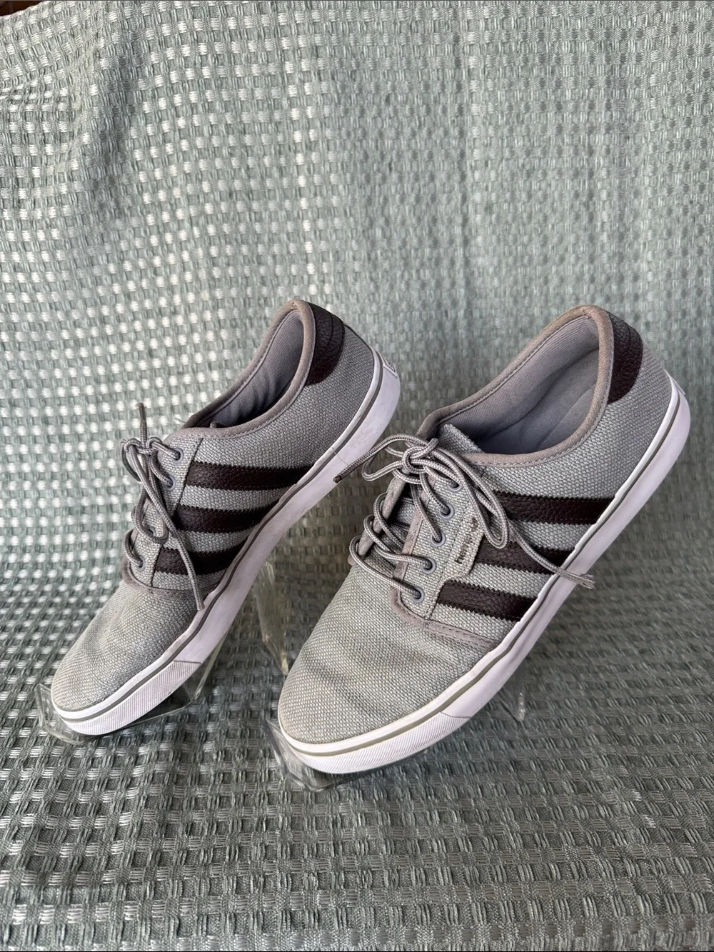 Adidas Seeley Skate Men's Casual Canvas Lace-Up Shoes - Gray with Black Stripes